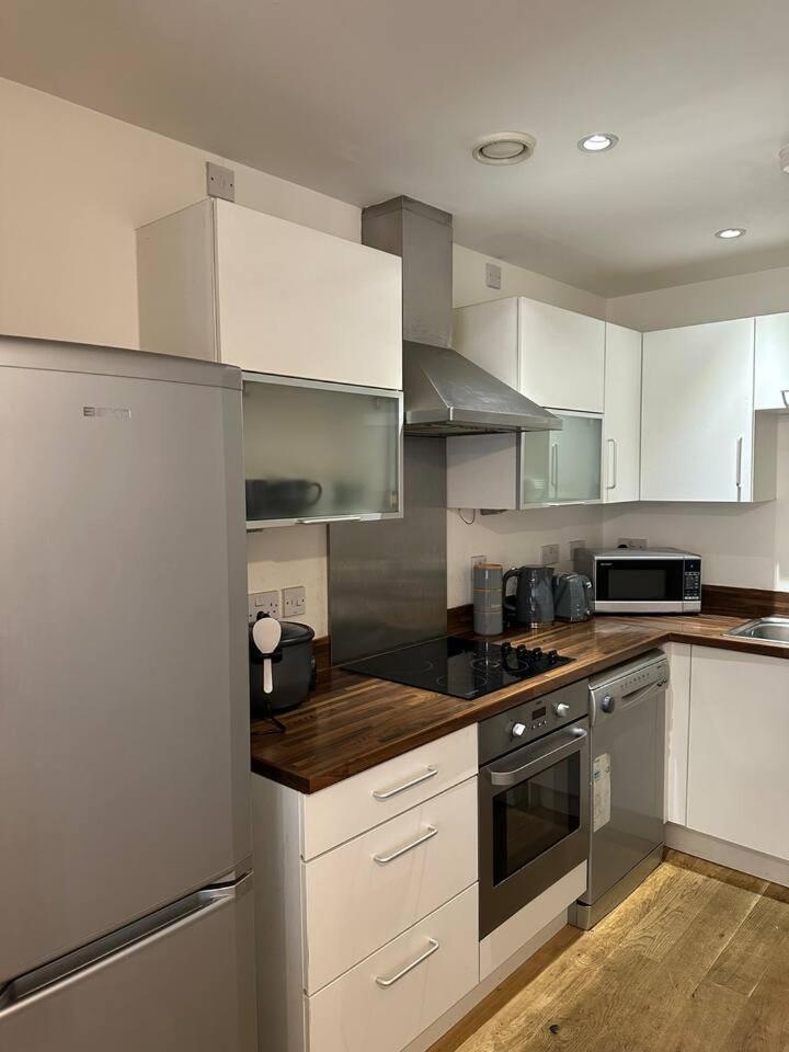 New Build 2 Bedroom With 2 Bath In Londýn Exteriér fotografie