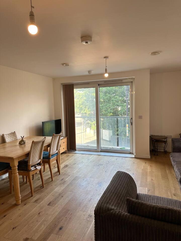 New Build 2 Bedroom With 2 Bath In Londýn Exteriér fotografie